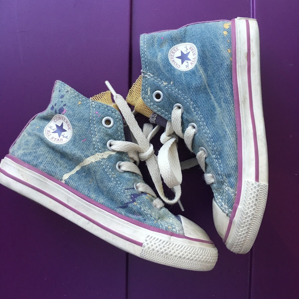Girl converse size 8